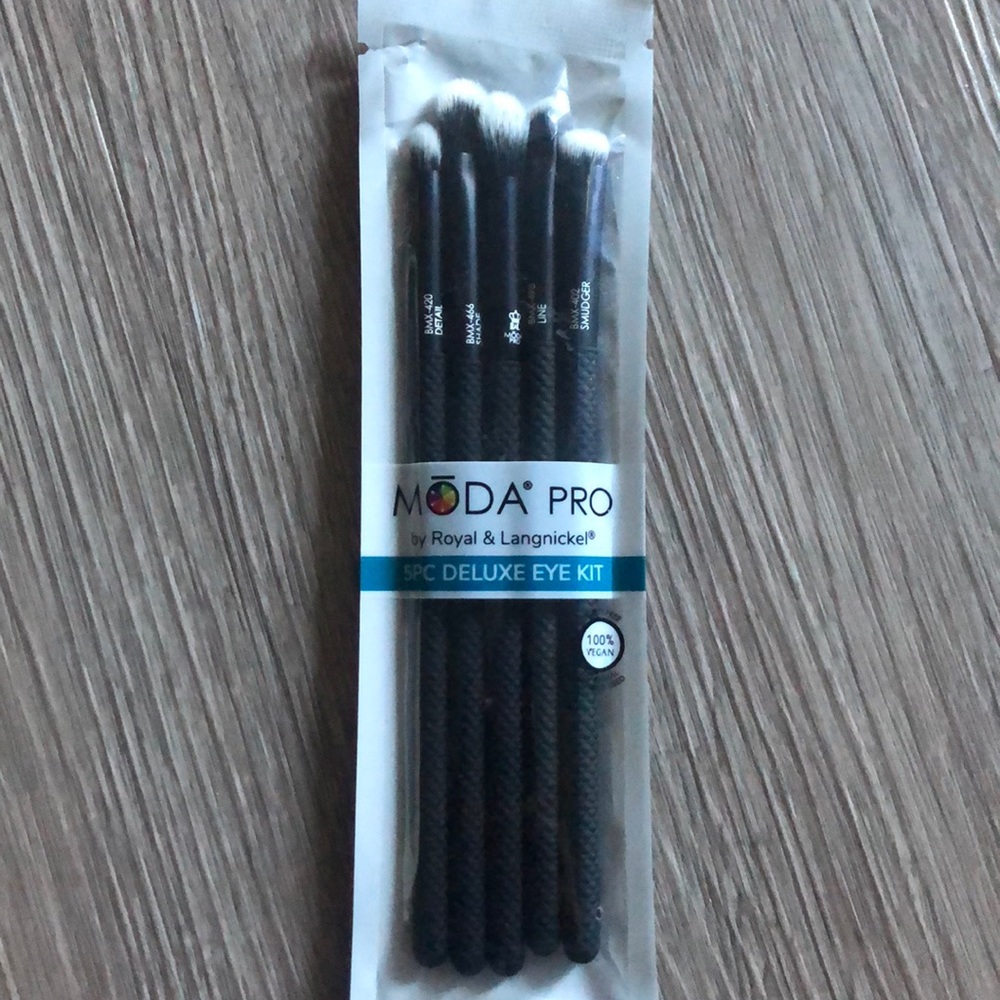 Moda Pro 5pc Deluxe Eye Kit